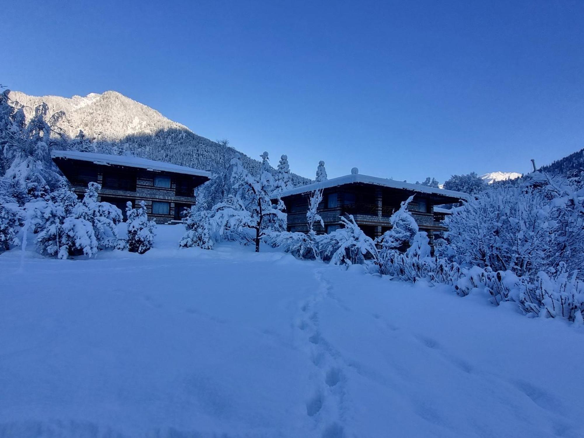 Banon Resorts Manāli Extérieur photo