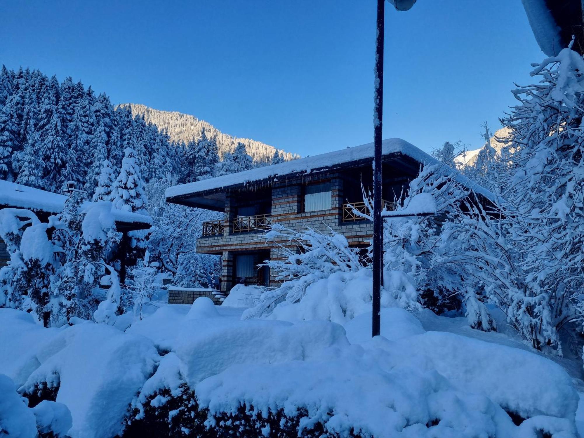 Banon Resorts Manāli Extérieur photo