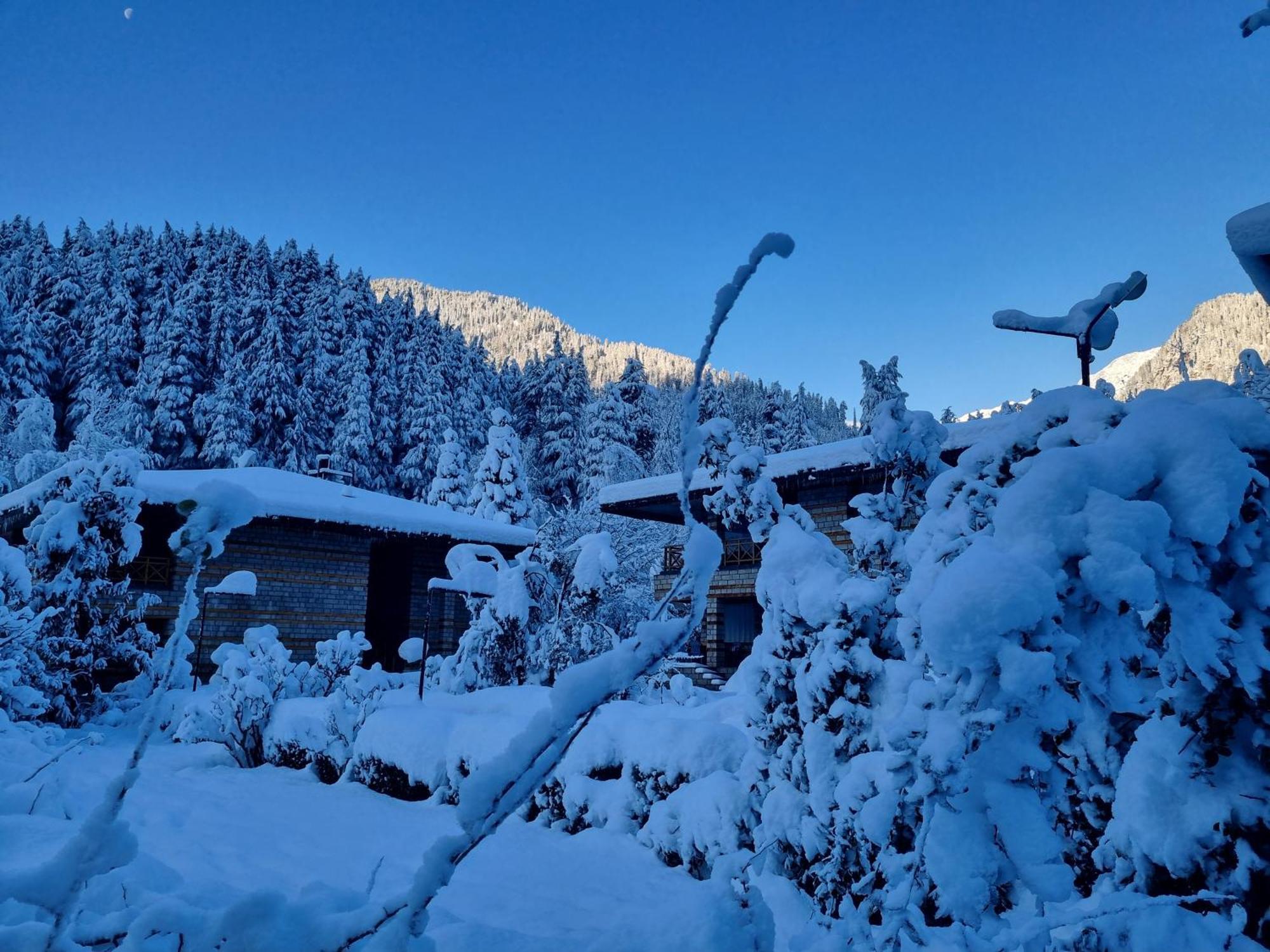 Banon Resorts Manāli Extérieur photo